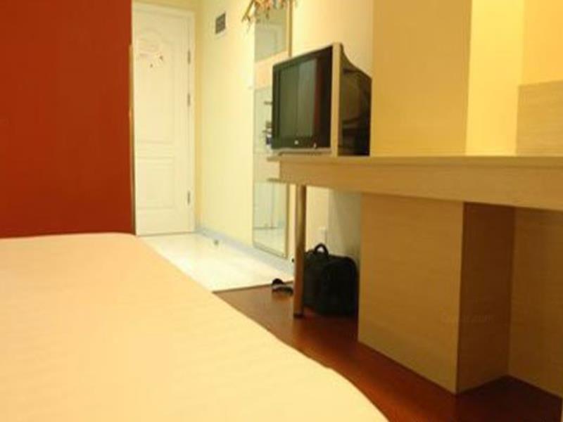 Hanting Hotel Shenyang Zhongshan Square Exterior photo